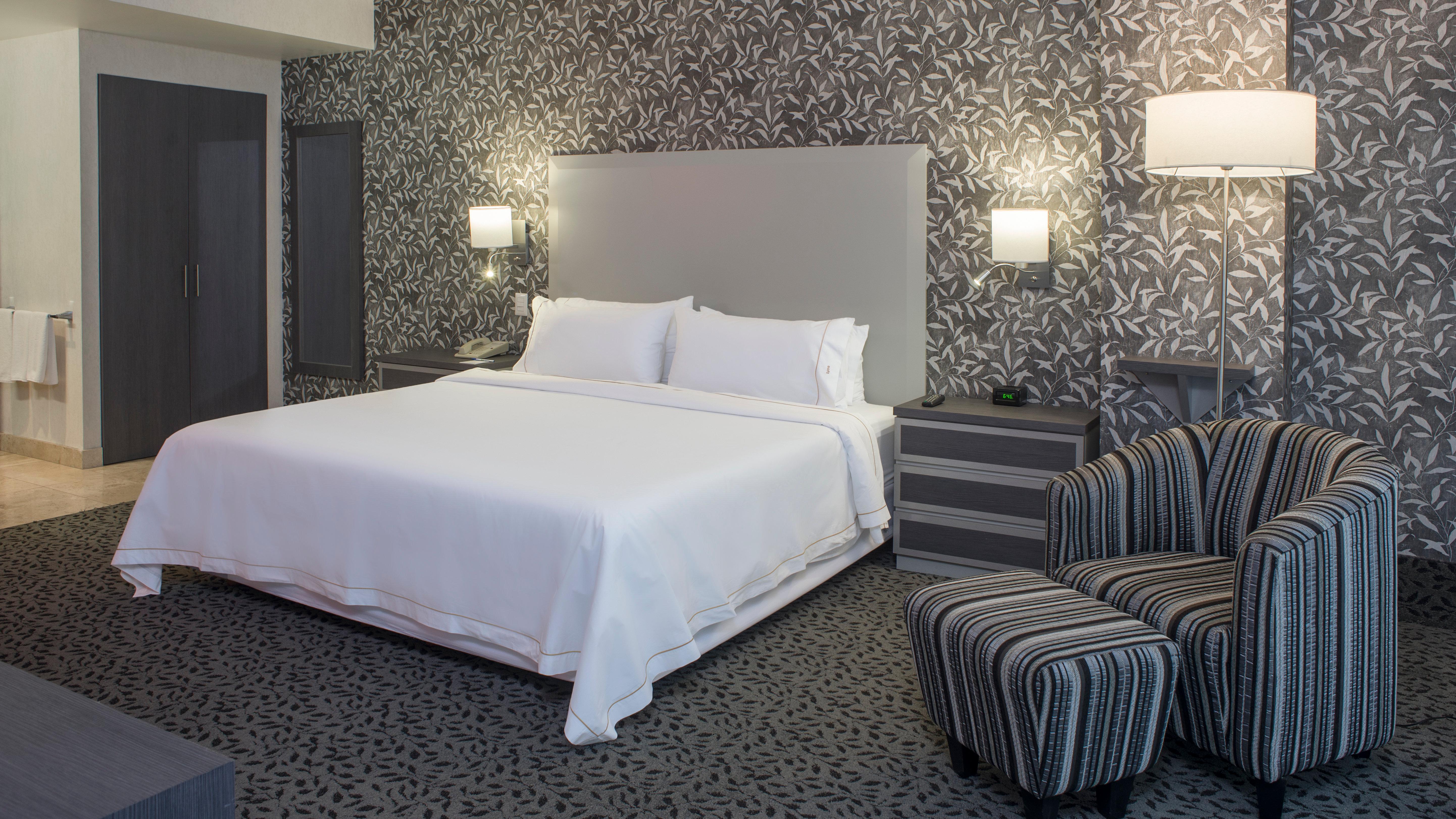 Holiday Inn Express & Suites Queretaro By Ihg Екстериор снимка