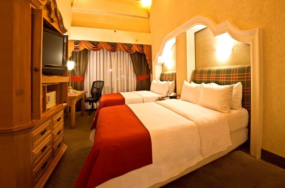 Holiday Inn Express & Suites Queretaro By Ihg Екстериор снимка